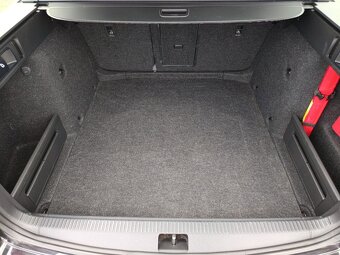 Škoda Octavia 3 2.0TDI 110kW DSG 10/2019 137tis.km1.MAJITEL - 8