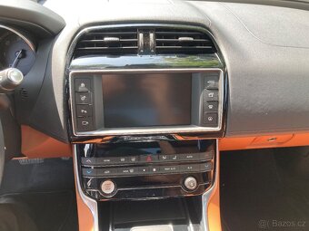 Jaguar XE 2.0d 132kW - 8