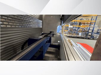 Ohraňovací lis TRUMPF TruBend 5230, použitý, z roku 2012. - 8