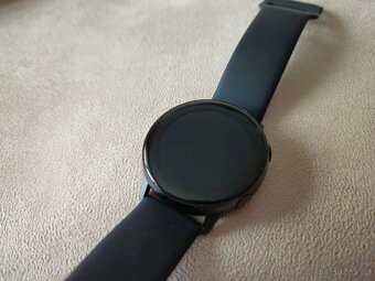 Chytré hodinky Samsung Galaxy Watch Active40mm černé krásné - 8