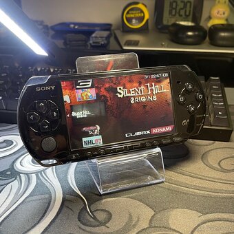 PSP/ 40 HER/ 64GB KARTA - 8