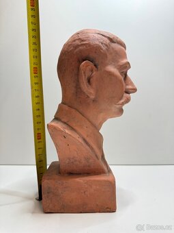 Různé starožitné sochy - 8