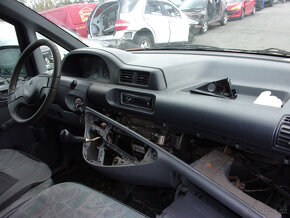 Peugeot Expert - 8