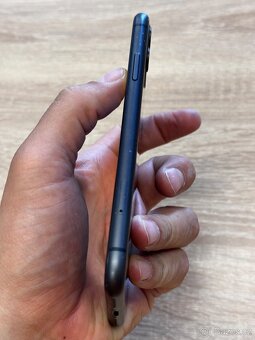iPhone 11 64GB (nová baterie) - 8