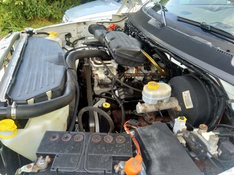 Dodge RAM - 8