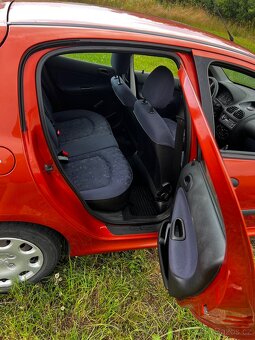 Peugeot 206 - 8