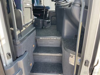 MERCEDES BENZ O350 - 8