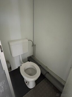 Sanitární / WC kontejner / nutné opravy - 8