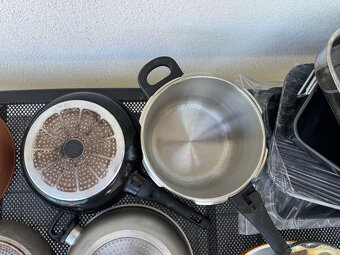 Kuchyňské nádobí a náčiní - velké množství - 8