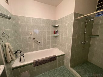 Prodej dvougeneračního domu 4+kk, 3+kk Olomouc, Nemilany - 8