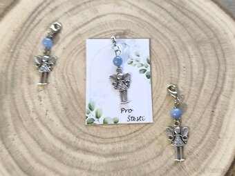 Přívěsek - Andělka s modrým křemenem - 8