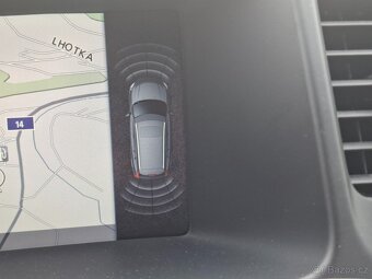 VOLVO V60 2.0D4 120kW R-DESIGN - 8