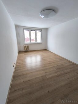 Pronájmu byt v Aši 2+1 - 8