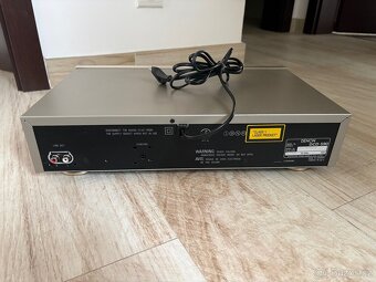 CD přehrávač Denon DCD-590 včetně DO - 8