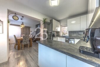 Prodej útulného rodinného domu 4kk v lukrativní lokalitě - Č - 8