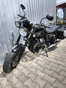 Moto Guzzi V 7 - 8