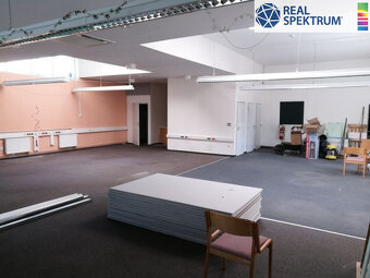 Pronájem skladových prostor 3.200 - 3.500 m2 plochy - 8