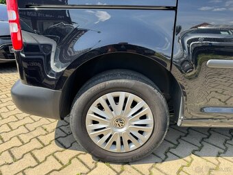 Volkswagen Caddy 1,6 TDI 75 KW 2X KOLA - 8
