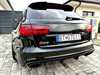 Audi RS6 Avant - 8