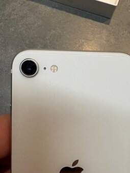 Apple iPhone SE 2020 64Gb White - 8
