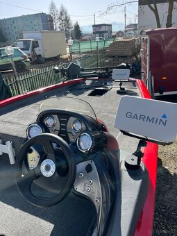 Tracker Pro 175 Team, Garmin uhd9,Garmin force - 8