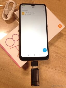 Xiaomi Redmi 8A 4/64GB + 512GB – NOVÝ + Příslušenství - 8