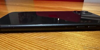 iPhone 11 64GB – černý - 8