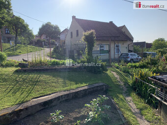 prodej RD 3+1 s menším dvorem 232 m2 a zahradou 1.001 m2 a - 8