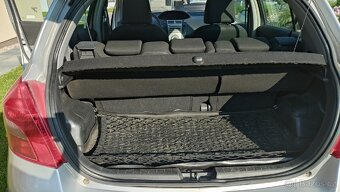 Toyota Yaris 1.3 VTT-i - 8