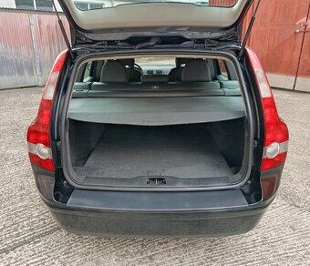 Volvo V50 1.6 80 Kw Platna Stk Do 06/2027 Slušní Stav - 8