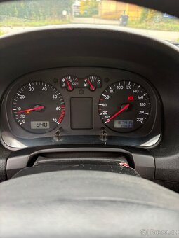 VW Golf 4 1.4 16W - 8
