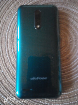 Prodám dva  telefony.  Ulefone - 8