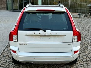 Volvo XC90 2.4 D5 147KW 4x4 AUT 1MAJITEL VÝHŘEV NAVI SERVISK - 8