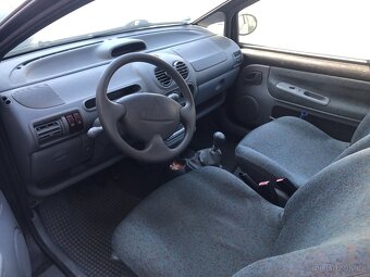 Prodám Renault Twingo 1,2 16V, 55 kW, RV: 2002 - 8