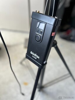Tiché LED světlo Godox UL150 + Godox Soft Box + stativ - 8