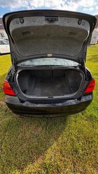 BMW E90 318d – 2006 – 318d (90 kW) - 8
