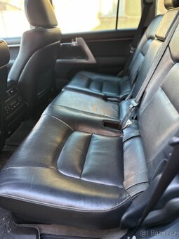 TOYOTA LAND CRUISER 4x4 VDJ200L - 8