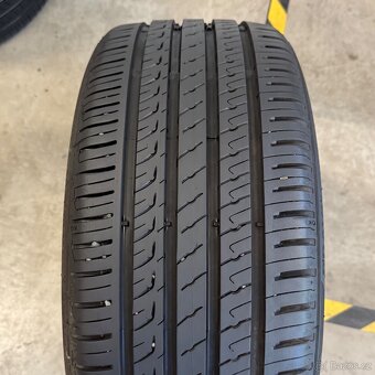 225/40 R18 Barum letní - 7mm/6mm - velmi dobrý stav - 8
