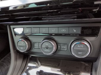 Superb 3 III combi 2.0 TDI 110kw manual alu - 8