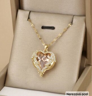 Dámské přívěsky s řetízkem - 8