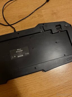 Trust Avonn GXT 830-RW Černá Klávesnice - 8