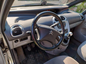 Citroen Xsara Picasso - 8