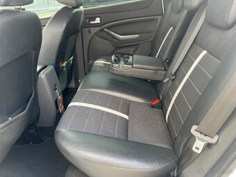 Ford Kuga 2.0 TDCI 4X4 TITANIUM - 8