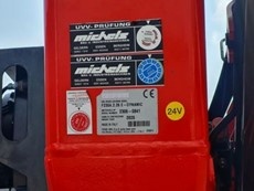 9864 MAN TGS 26.470 BL - 6x2 – Valník + HR-Fasi F 235 A – EU - 8