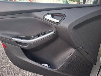 Ford Focus kombi 1,6 EcoBoost 150k Titanium - 8