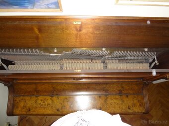 Pianino starožitné - 8