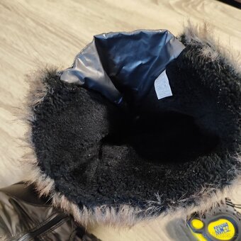 Krásné Zimní boty, sněhule zn. BAŤA vel. 37 - 38 - 8