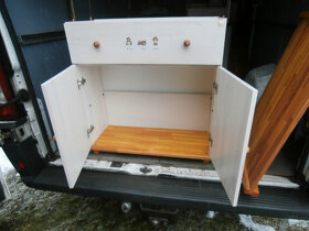 Dětský přebalovací stolek skříňka nábytková za 500 kč - 8