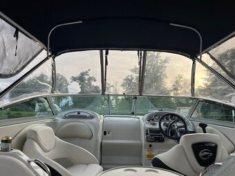 Loď  Crownline 275 CCR - 8