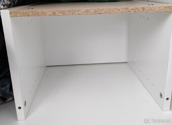 Bílá knihovna Billy - 8